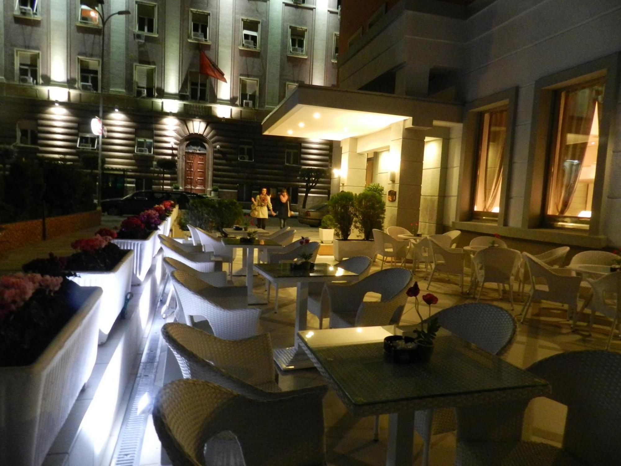 Boutique Hotel Kotoni ティラナ エクステリア 写真
