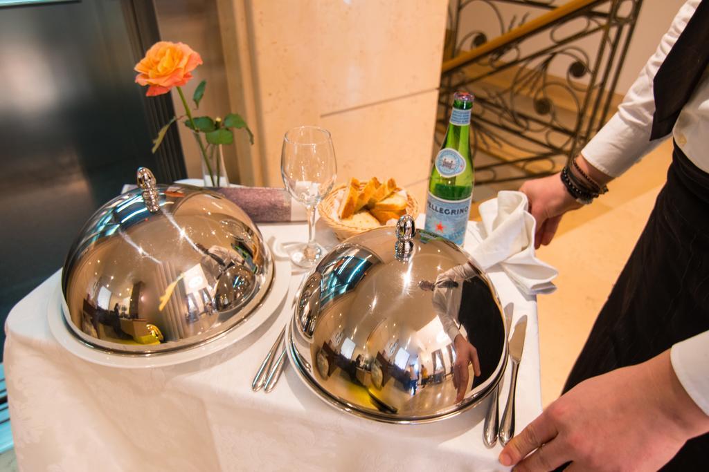 Boutique Hotel Kotoni ティラナ エクステリア 写真