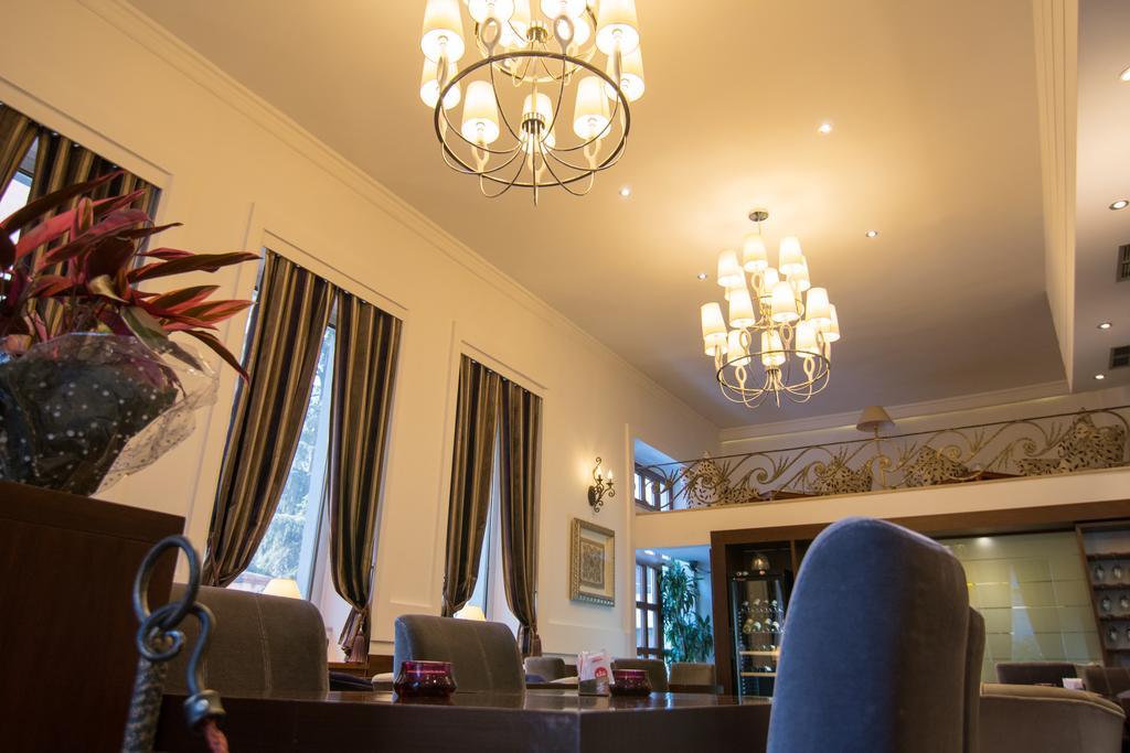 Boutique Hotel Kotoni ティラナ エクステリア 写真