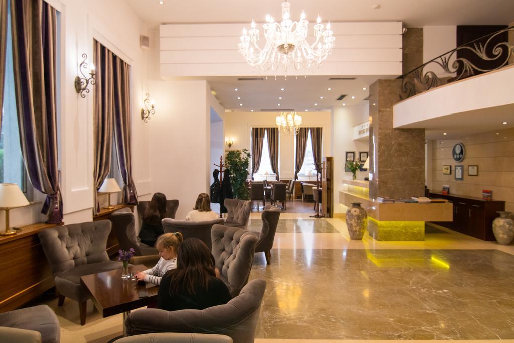 Boutique Hotel Kotoni ティラナ エクステリア 写真